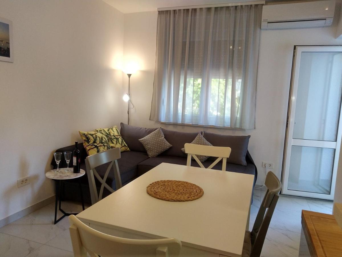 Deluxe Apartment Joia With Balcony On The Beach Bacvice, Free Parking, Old Town, Near Ferry Port สปลิท ภายนอก รูปภาพ