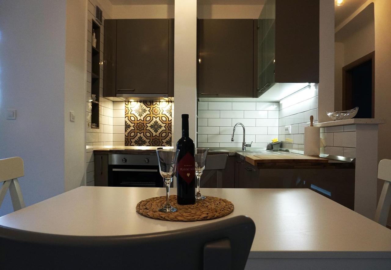 Deluxe Apartment Joia With Balcony On The Beach Bacvice, Free Parking, Old Town, Near Ferry Port สปลิท ภายนอก รูปภาพ