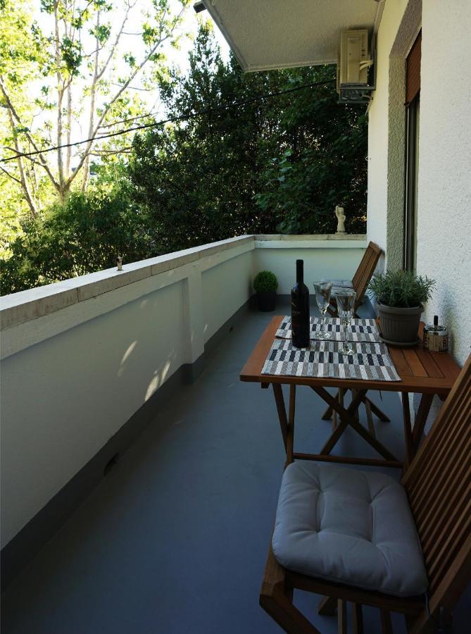 Deluxe Apartment Joia With Balcony On The Beach Bacvice, Free Parking, Old Town, Near Ferry Port สปลิท ภายนอก รูปภาพ