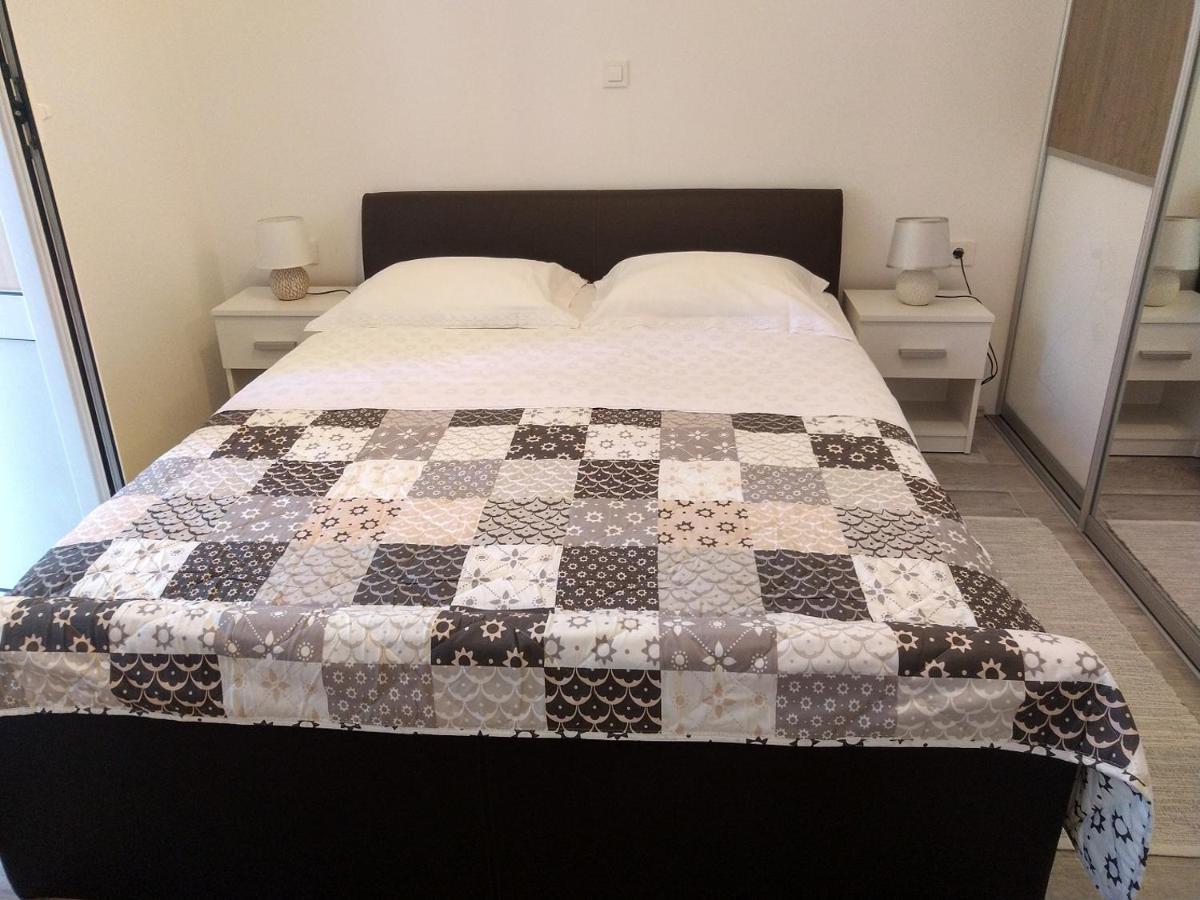 Deluxe Apartment Joia With Balcony On The Beach Bacvice, Free Parking, Old Town, Near Ferry Port สปลิท ภายนอก รูปภาพ