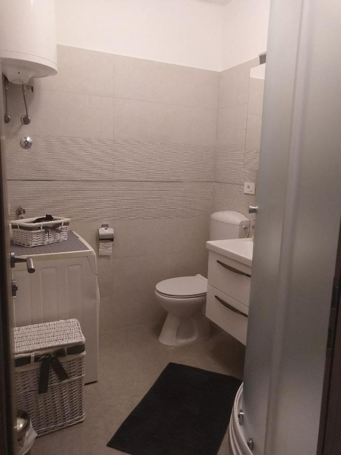 Deluxe Apartment Joia With Balcony On The Beach Bacvice, Free Parking, Old Town, Near Ferry Port สปลิท ภายนอก รูปภาพ