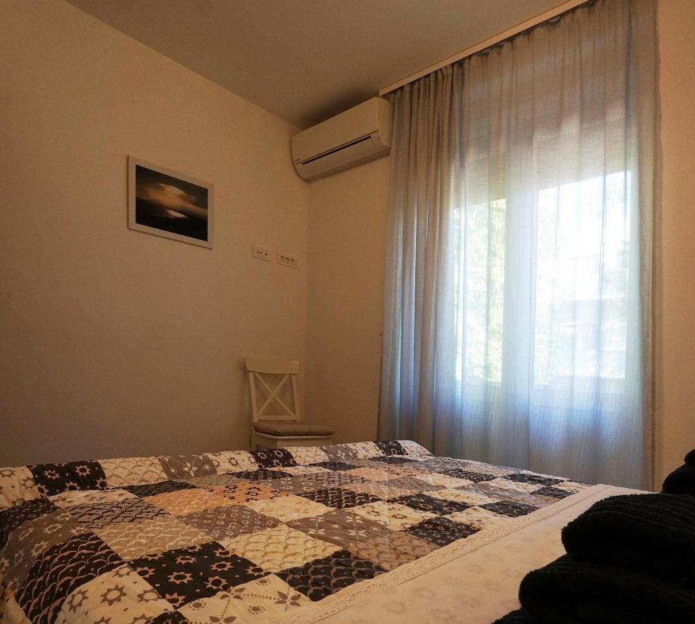 Deluxe Apartment Joia With Balcony On The Beach Bacvice, Free Parking, Old Town, Near Ferry Port สปลิท ภายนอก รูปภาพ